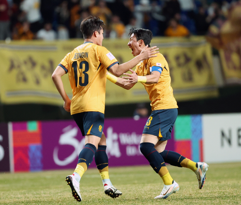 ‘K리그 자존심’ 지킨 <b>광주</b>FC, 고베 꺾고 <b>ACLE 8강</b> 진출 해냈다